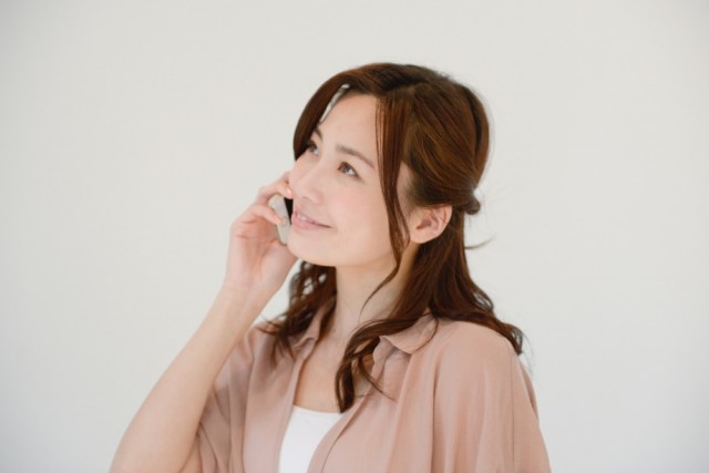 電話女性